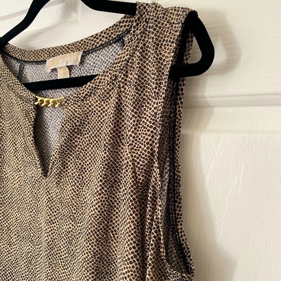 ✨Host Pick✨Michael Kors Snake Print Chain Cutout Top - Picture 3 of 16
